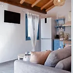 Case de vacanță Amici With Outdoor Jacuzzi Andipáta