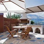 Case de vacanță Amici With Outdoor Jacuzzi Andipáta