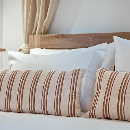 Amici With Outdoor Jacuzzi *