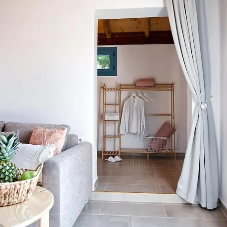 度假居 Amici With Outdoor Jacuzzi Andipáta