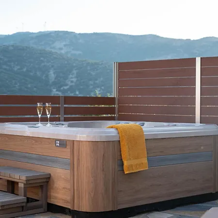 度假居 Amici With Outdoor Jacuzzi Andipáta