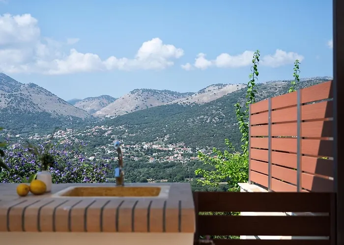 Amici With Outdoor Jacuzzi *
