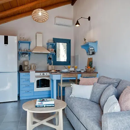 Amici With Outdoor Jacuzzi *