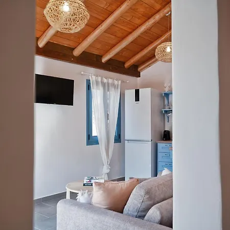 Amici With Outdoor Jacuzzi