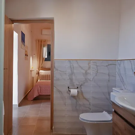 Amici With Outdoor Jacuzzi * Andipáta