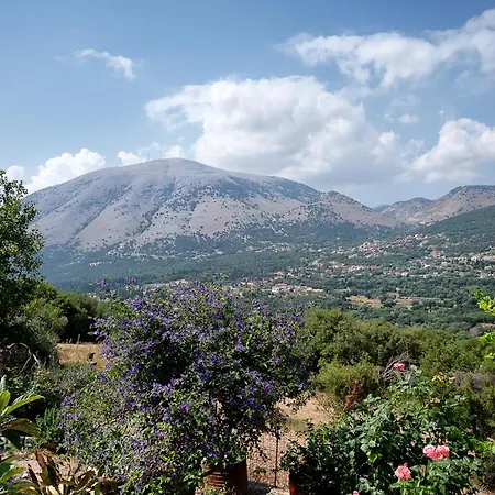 Case de vacanță Amici With Outdoor Jacuzzi